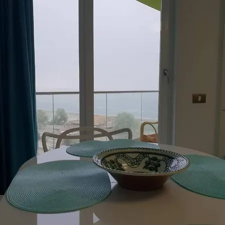 Appartement Alezzi Beach Nofomo Seaview Năvodari
