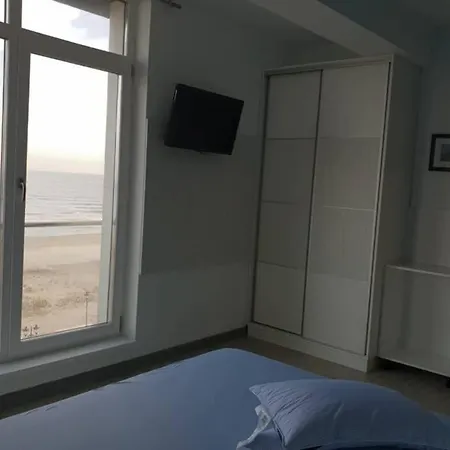 Alezzi Beach Nofomo Seaview Appartement Năvodari
