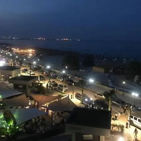 Alezzi Beach Nofomo Seaview * Năvodari
