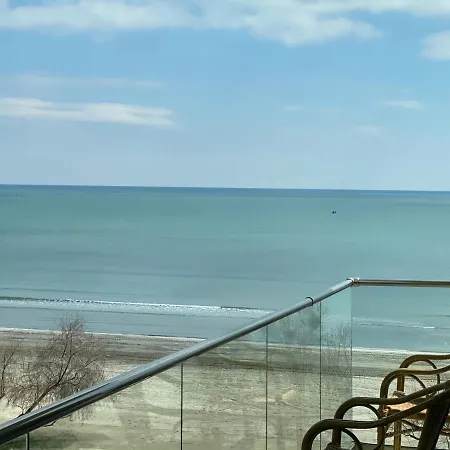 Alezzi Beach Nofomo Seaview Năvodari