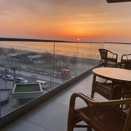 Alezzi Beach Nofomo Seaview Năvodari